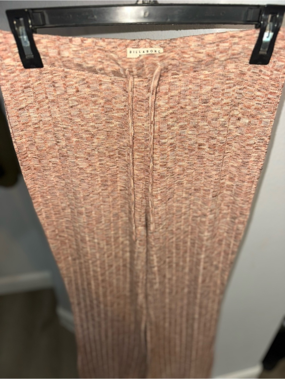 Billabong Ribbed knit pants in Peachy Heather